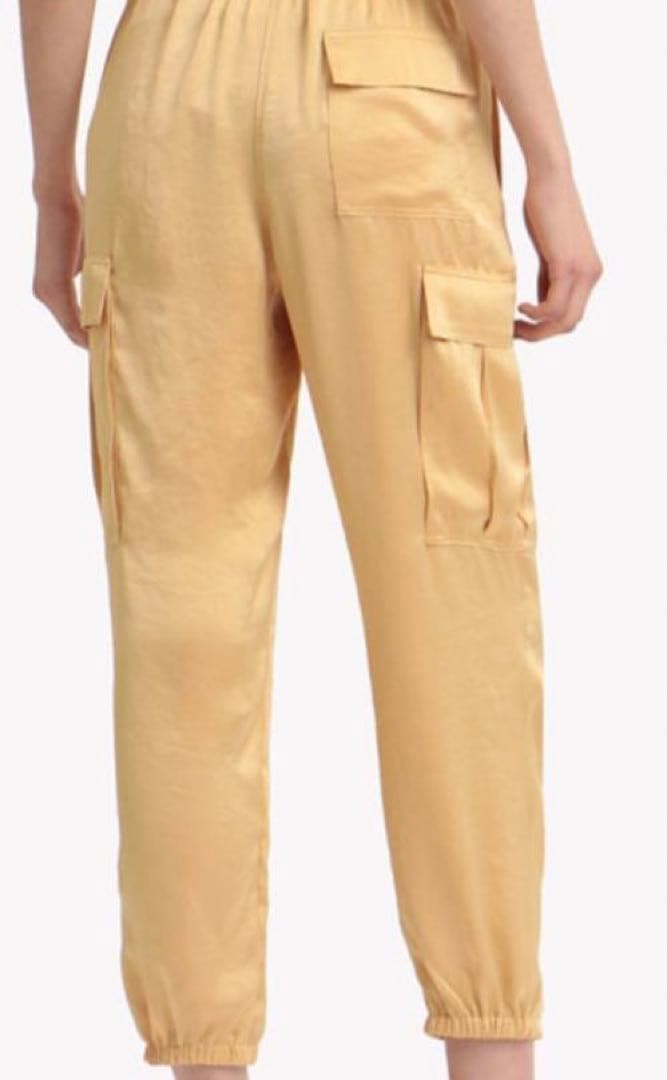 新品タグ付 【Theory セオリー】ジョガーパンツ 光沢 カーゴ 裾ゴム M