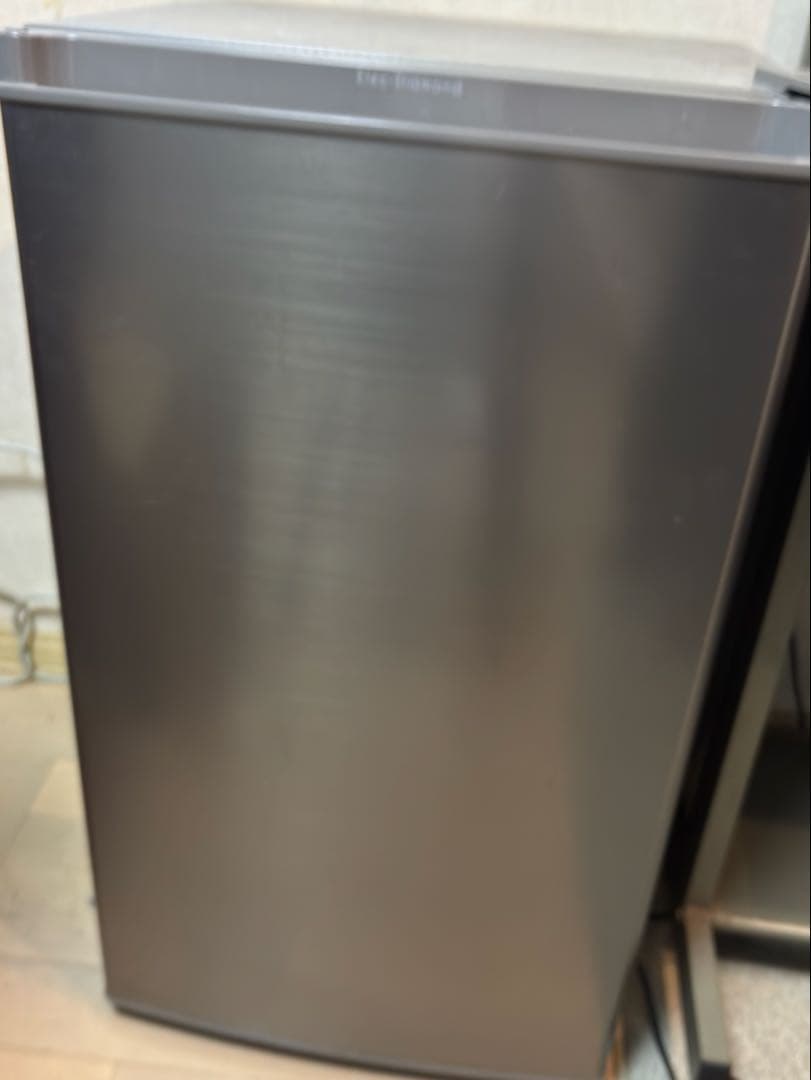 タンスのゲン 冷凍庫 20年式 60L