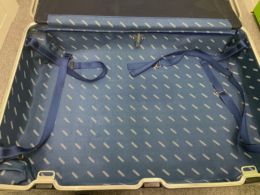 絶版　貴重　リモワ RIMOWA シルバーインテグラル 78L マルチ４輪