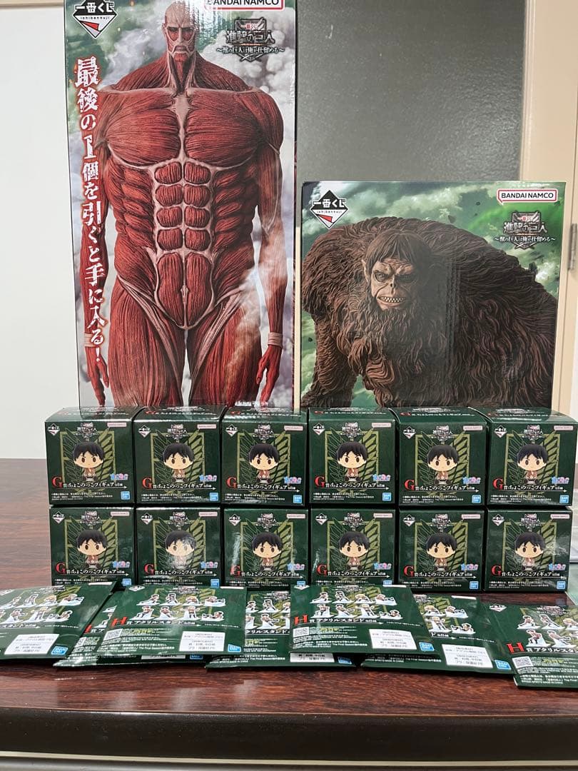 一番くじ進撃の巨人　獣の巨人は俺が仕留める進撃の巨人 フィギュアセット