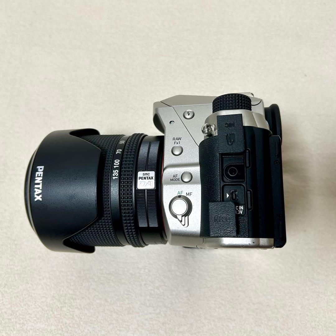 【状態良好】PENTAX KP ミラーレスカメラ 本体とレンズ付き