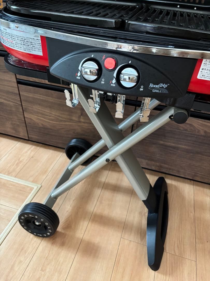 コールマン　BBQ バーベキュー グリル コンロ　ロードトリップグリル　送料込み