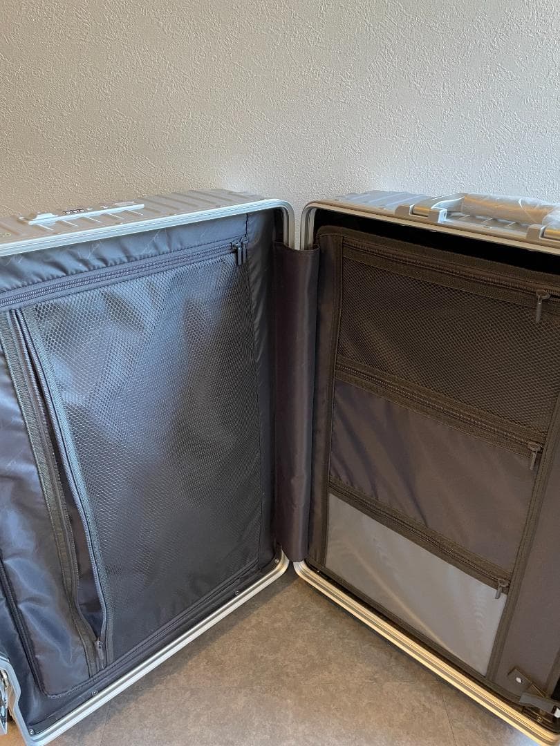 リベティ多機能キャリーケース【エナメルシルバーMサイズ】54