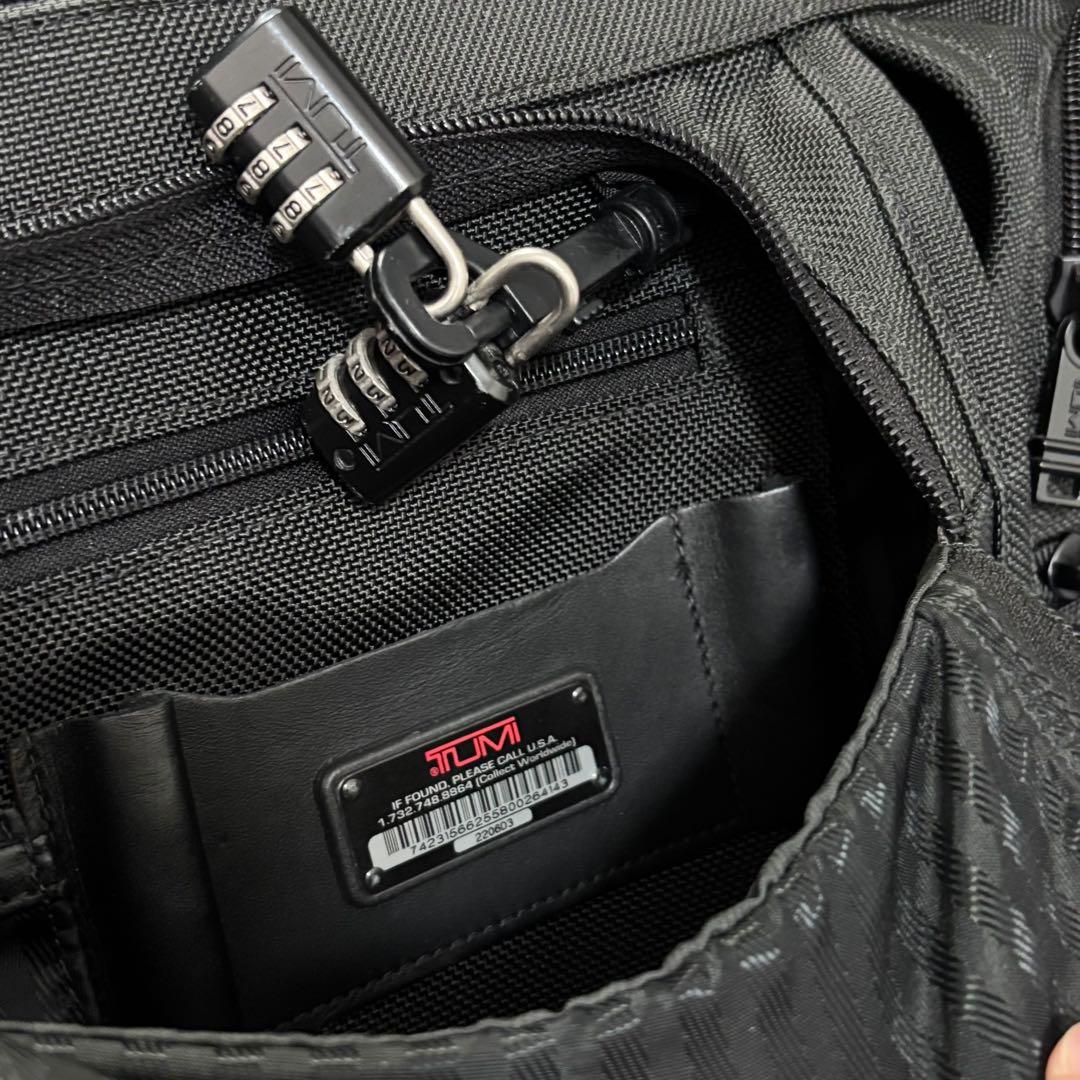 TUMI キャリーケース　 ビジネスバッグ　ブリーフケース　26003D4