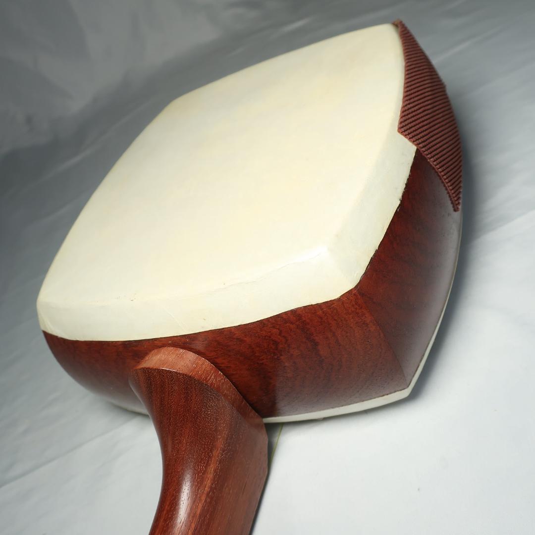 美品 津軽三味線 鼈甲撥 楽器ケース 予備弦 付属 和楽器