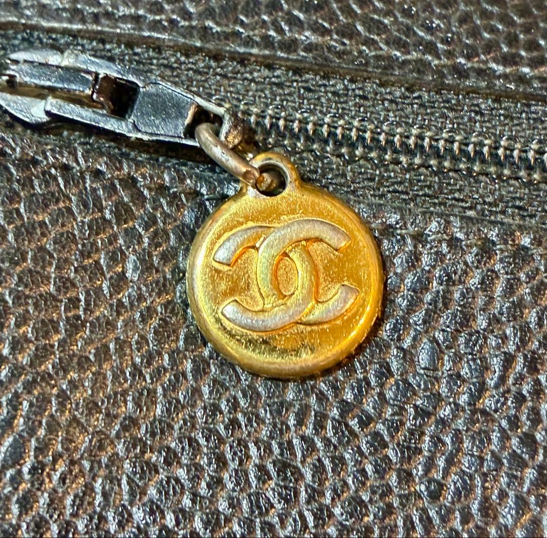 カブタロウサマ向け　CHANEL 二つ折り財布 ブラック レザー