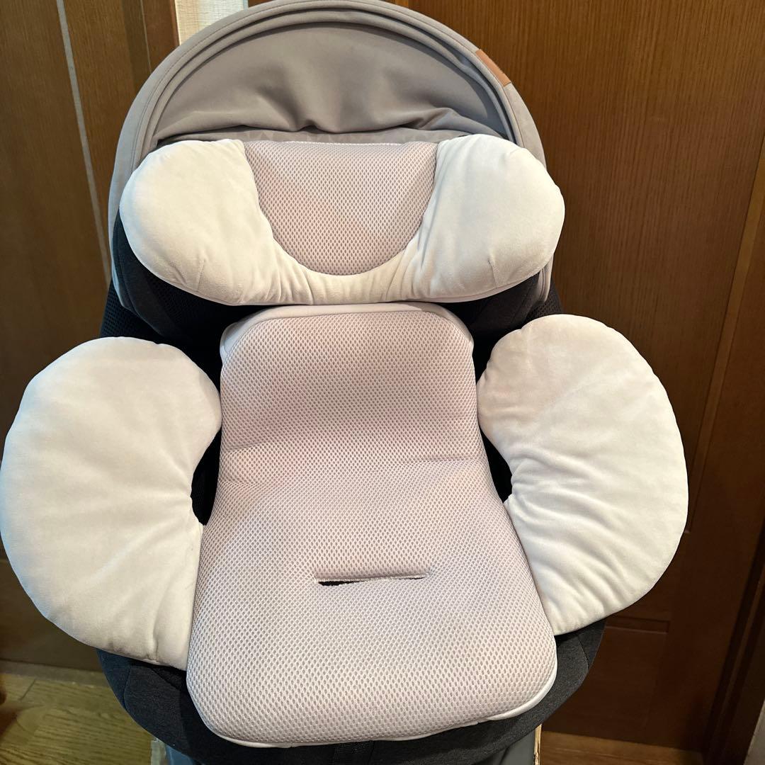 combi チャイルドシート