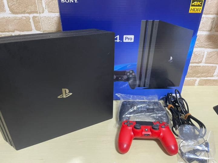 PS4Pro ジェット・ブラック 1TB CUH-7200