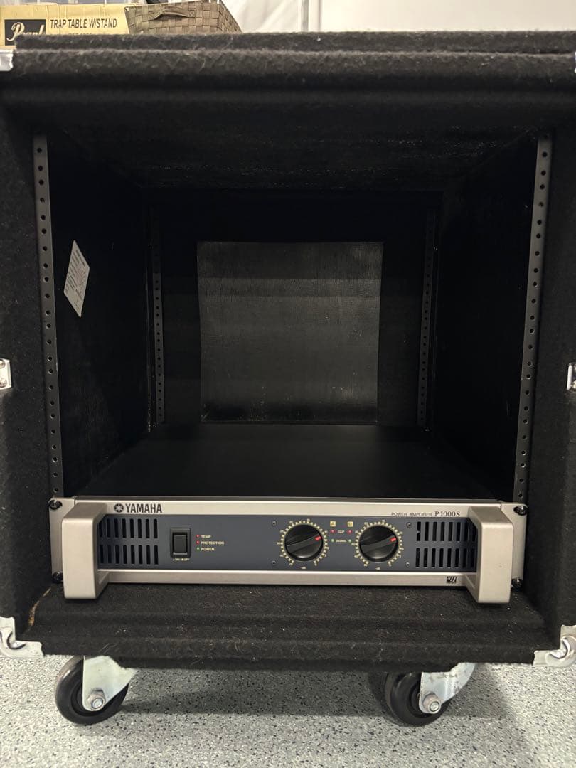 YAMAHA P1000S パワーアンプ+classic pro 10Uラック