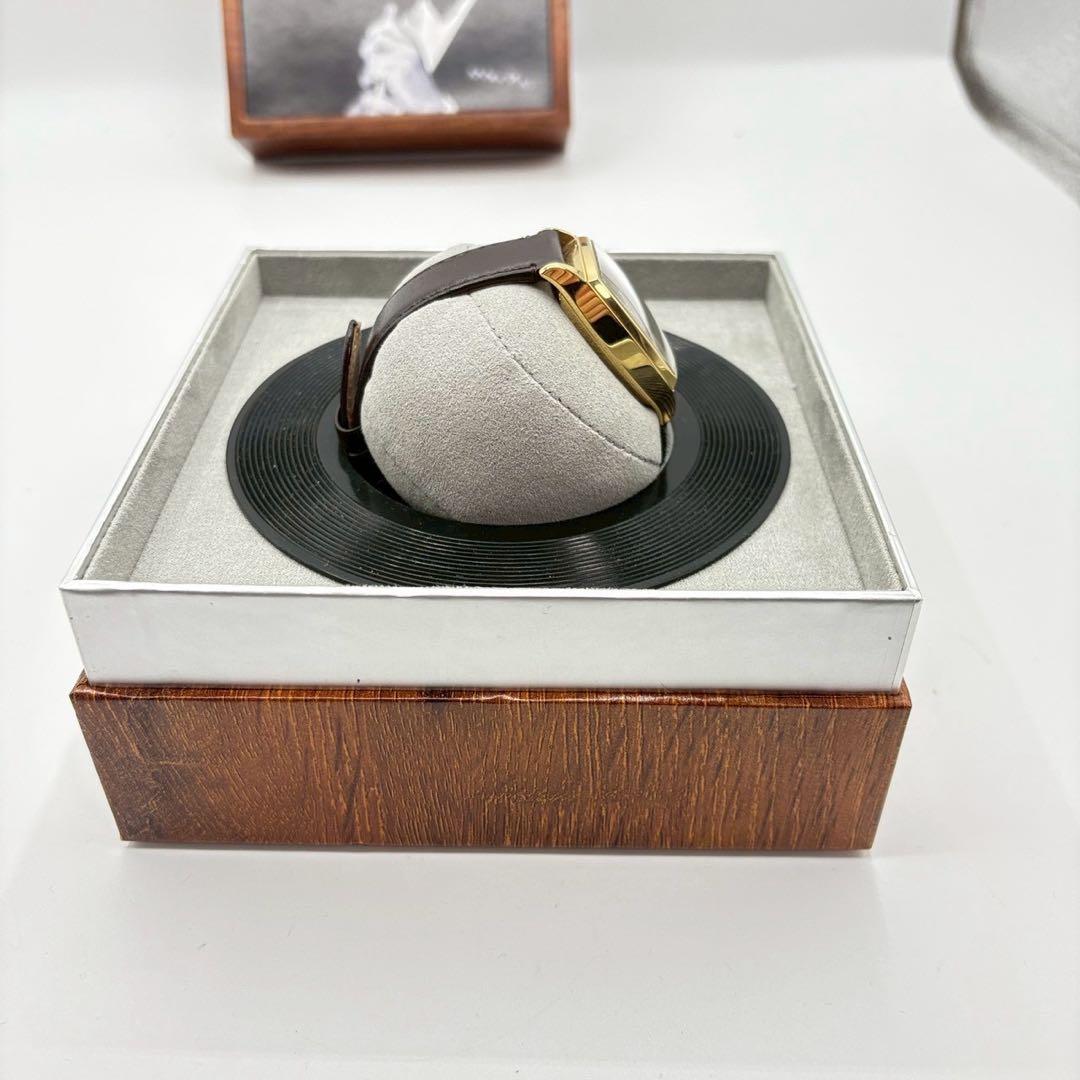 【限定品】BULOVA フランク・シナトラ トノー型 腕時計 専用BOX付き