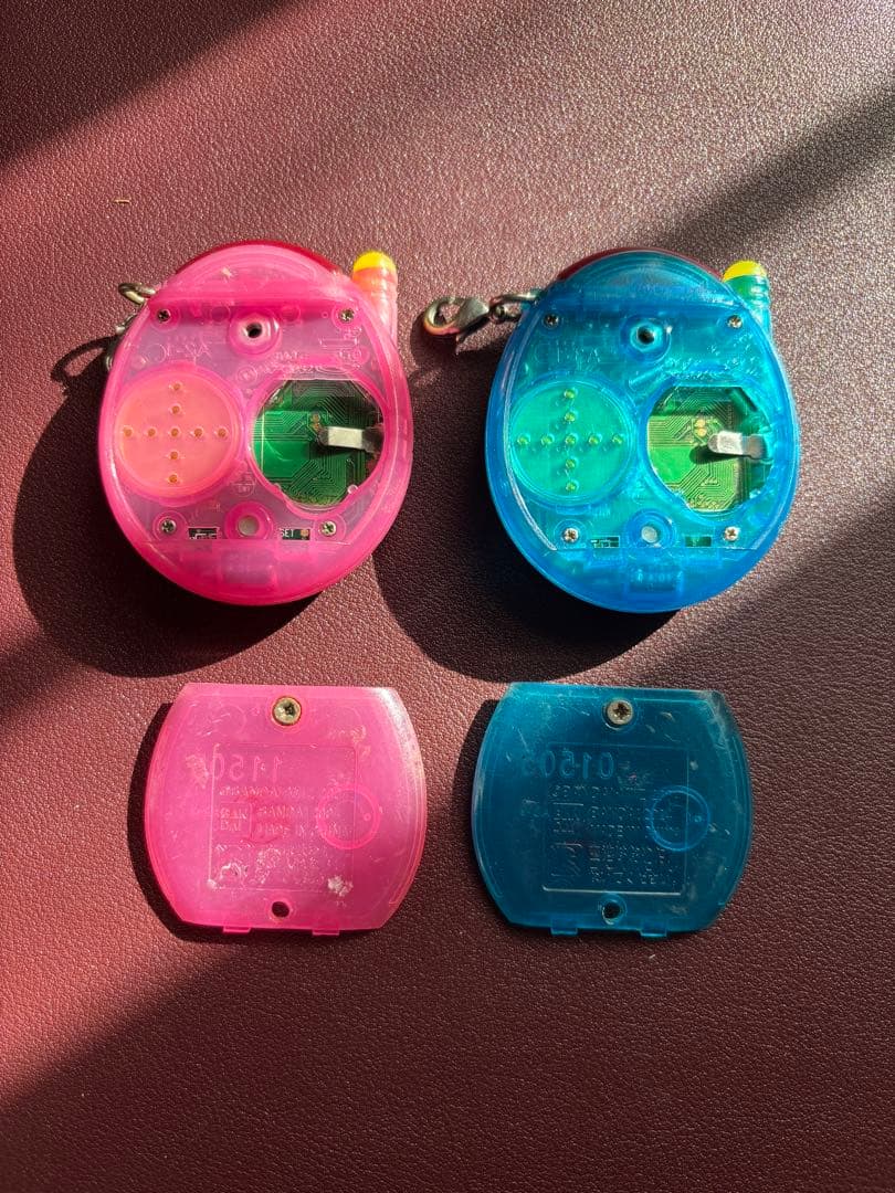 【動作確認済】祝ケータイかいツー！たまごっちプラス　クリアぴんく　クリアぶるー