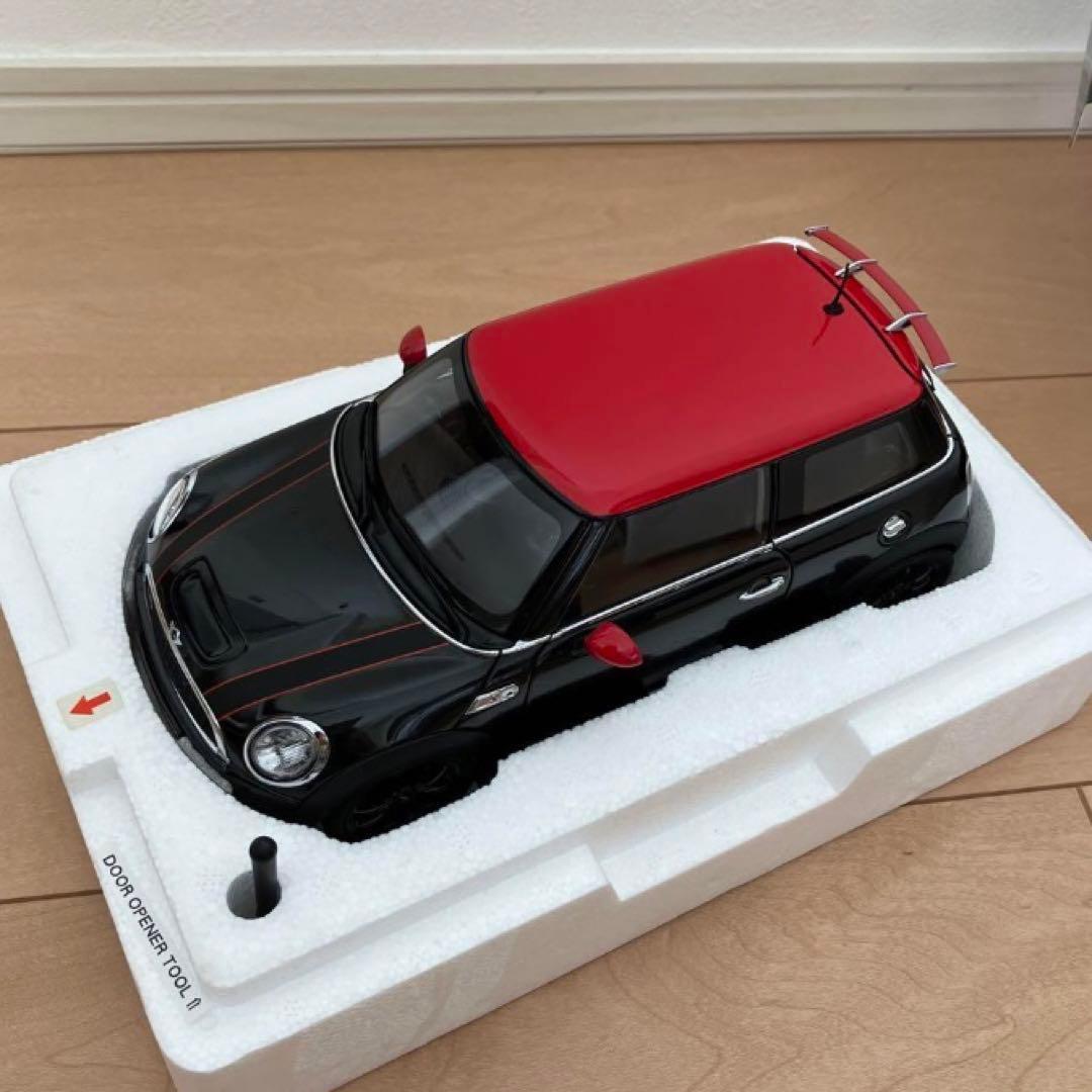 ディーラー限定　MINI R56 John Cooper Works 1/18