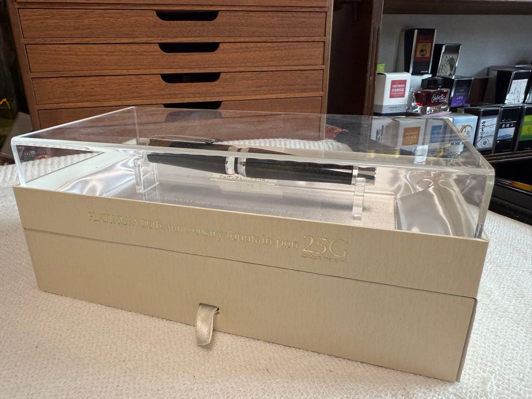 プラチナ万年筆90週年、カーボン軸