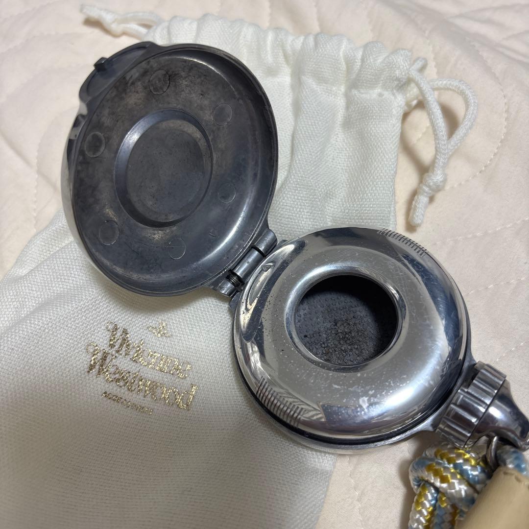 Vivienne Westwood 灰皿