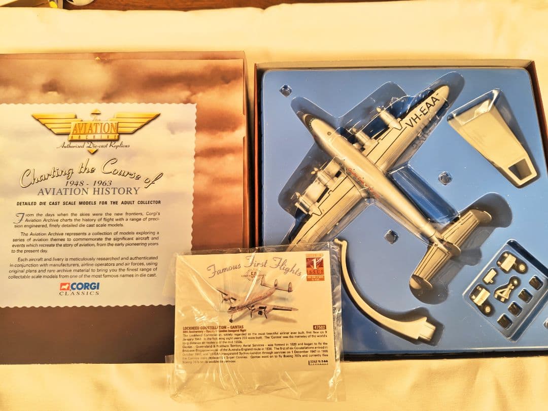 CORGI コーギー 1/144 LOCKHEED カンタス航空