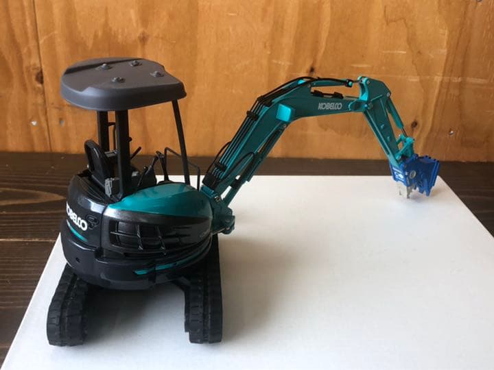 ☆カスタム☆KOBELCO コベルコ　ミニユンボ 1/21 ショベル　解体