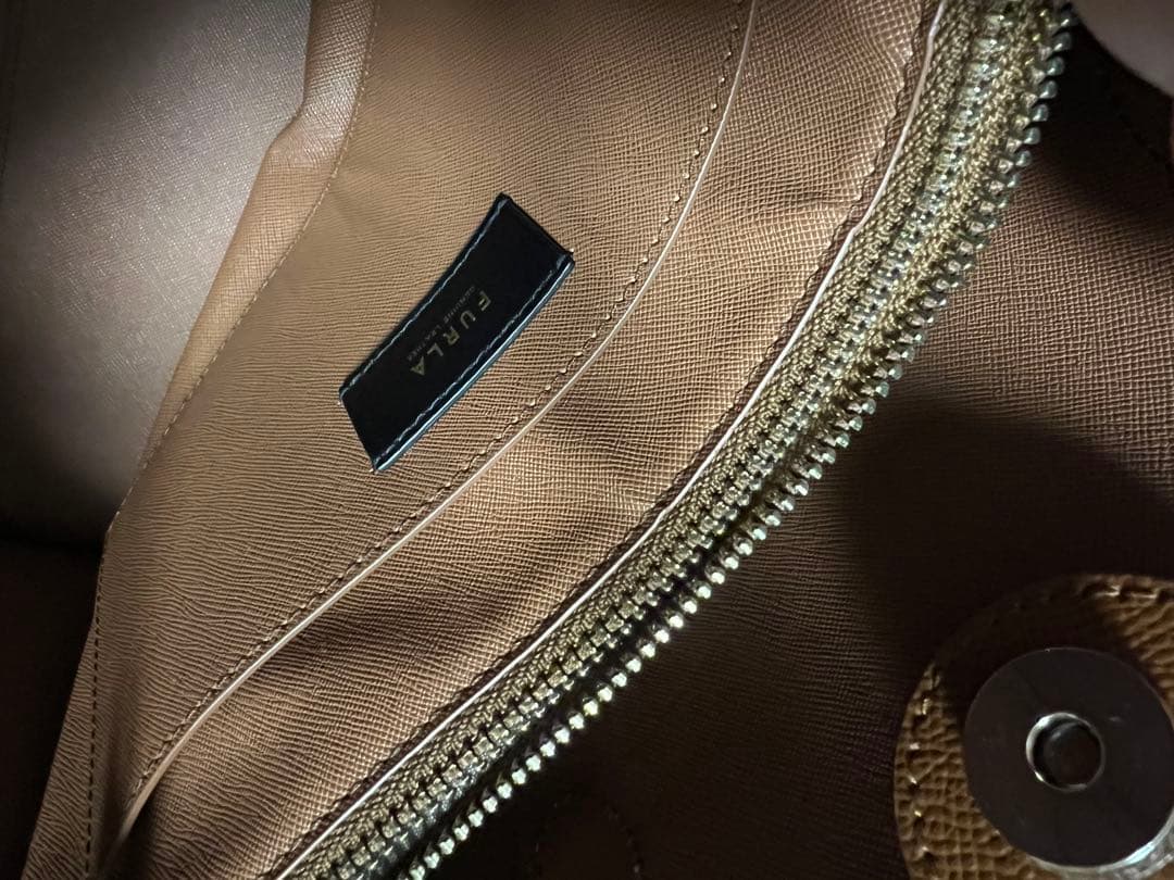FURLA レザートートバッグ　⭐︎美品⭐︎