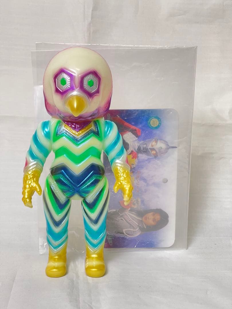 M1号 ガッツ星人 蓄光成型 GID ソフビ