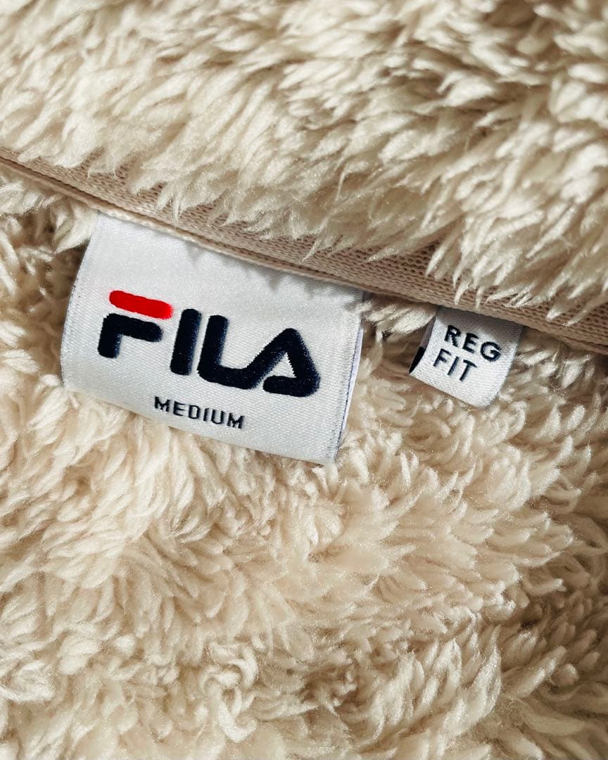 FIRA／フィラ　ボアフリース　BTS JIN・テテ着用　長袖　アイボリー色