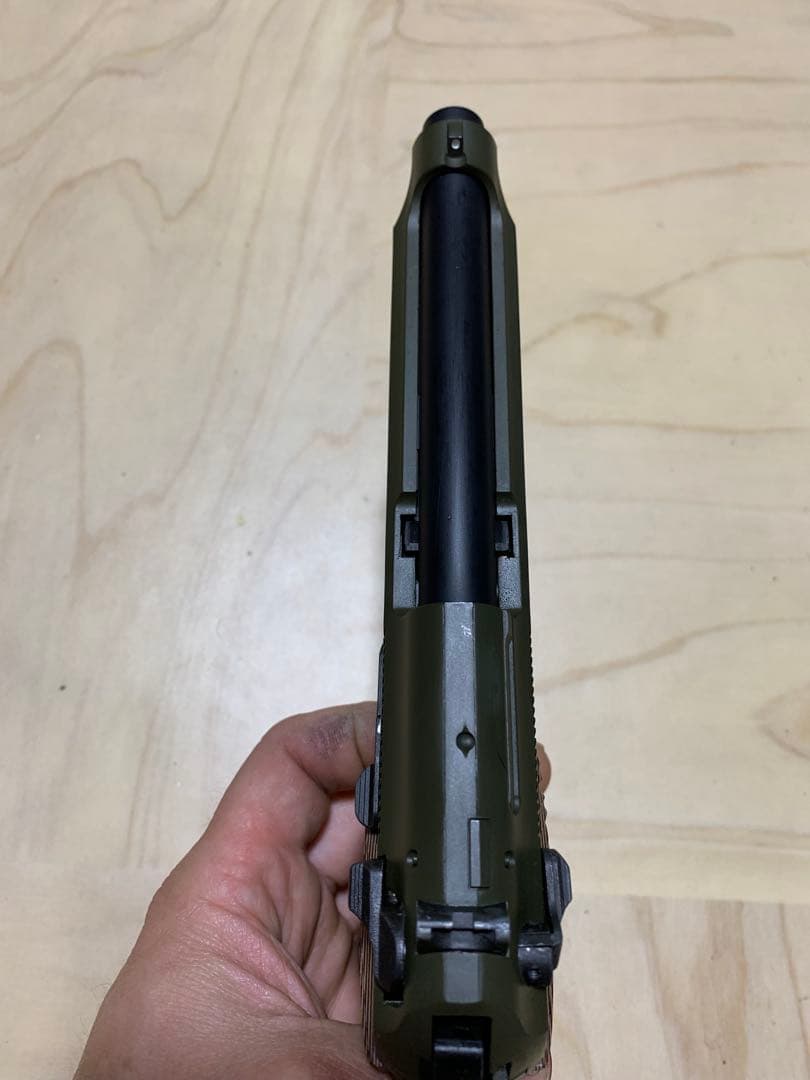 レア物WAウェスタンアームズベレッタM9A1 G10グリップ　オリーブ色