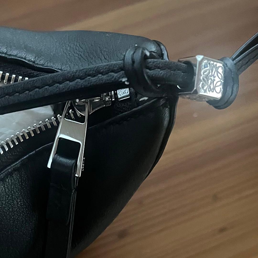 LOEWE ハンモックホーボーバッグミニブラック