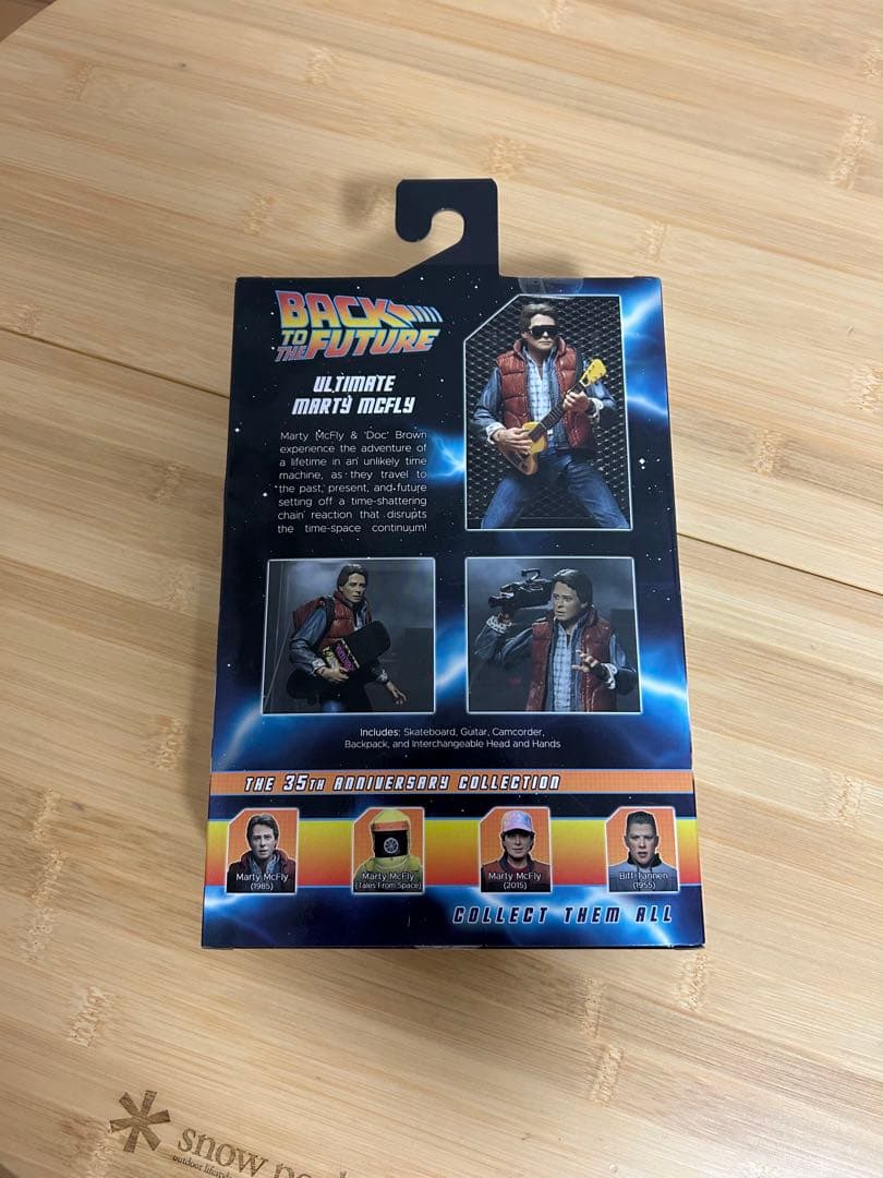 NECAバックトゥザフューチャー マーティー マクフライ フィギュア