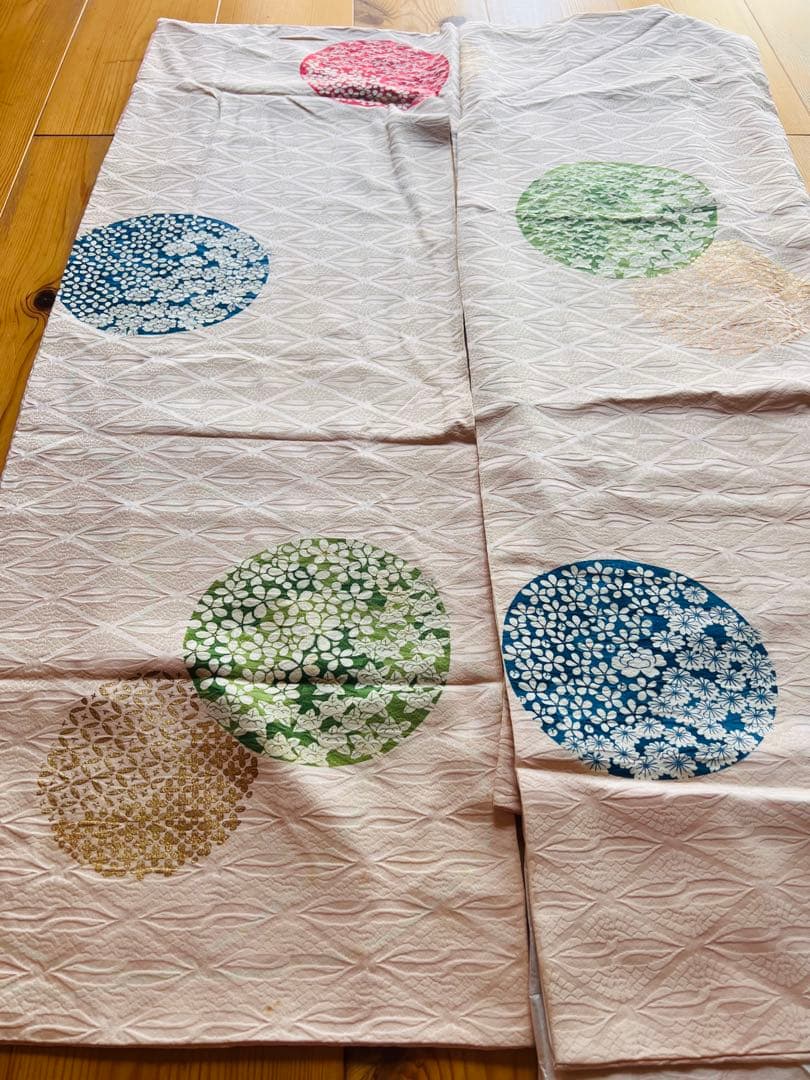 振袖 花柄 上品　豪華　金　赤 白 緑 青　長襦袢つき