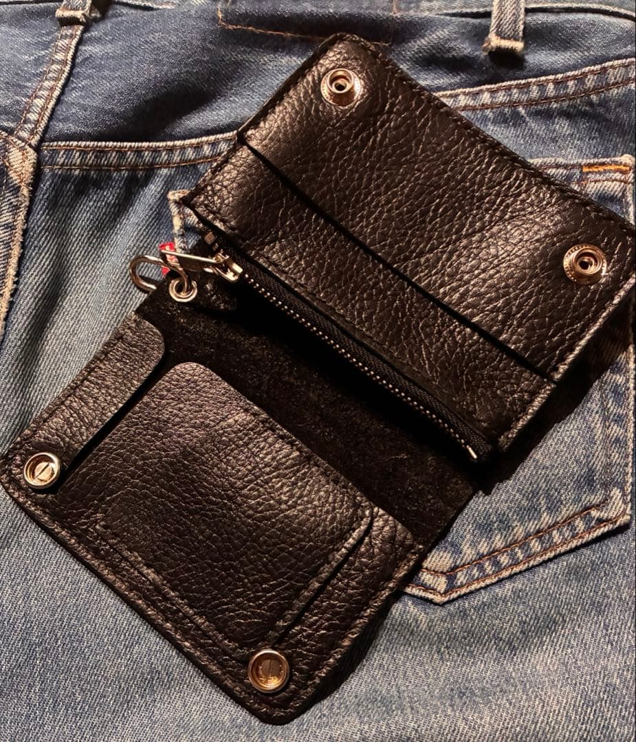 トラッカーウォレット　ミドルサイズ　シルバー925クロスコンチョ　シボ革