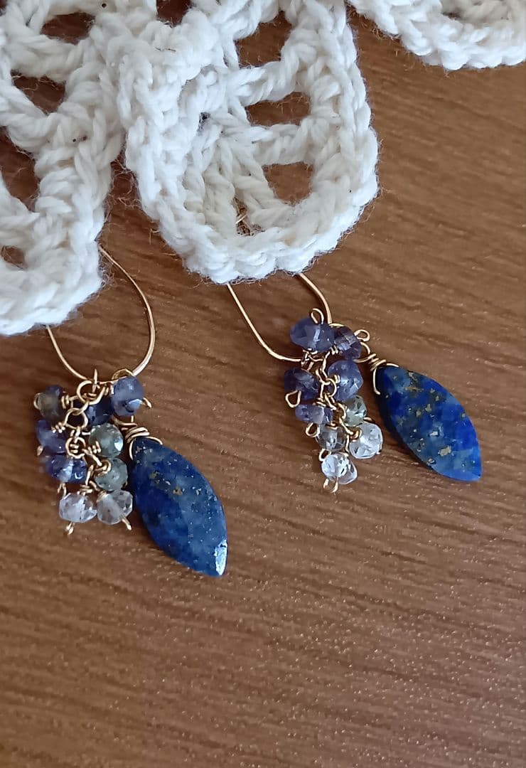 495/14kgfラピスラズリと青系小粒チャーム他