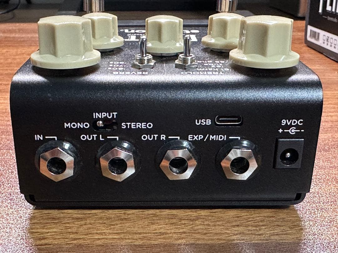 Strymon FLINT V2 トレモロ・リバーブ