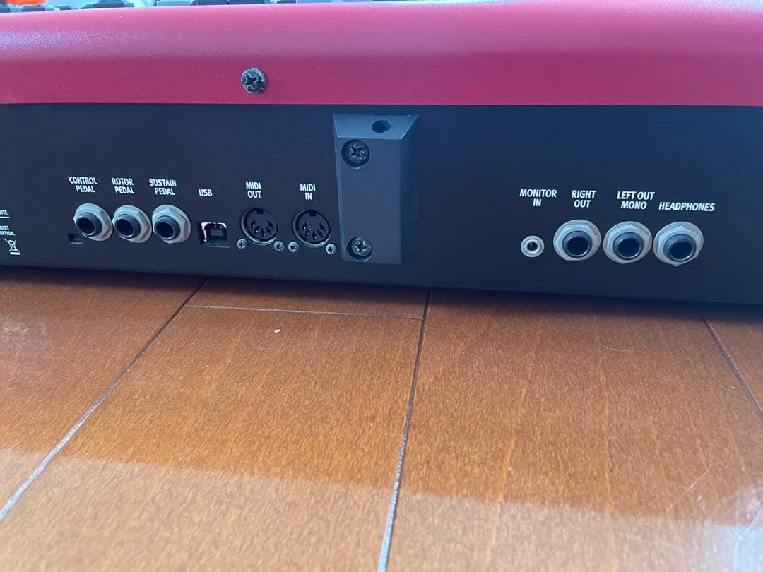 【美品】Nord Electro 4 HP 専用ケース付き