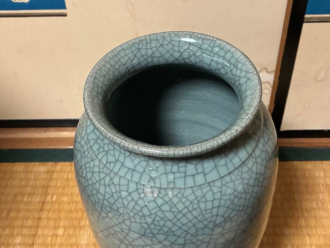 ひび割れ模様の青い花瓶 壺 花入 中国？