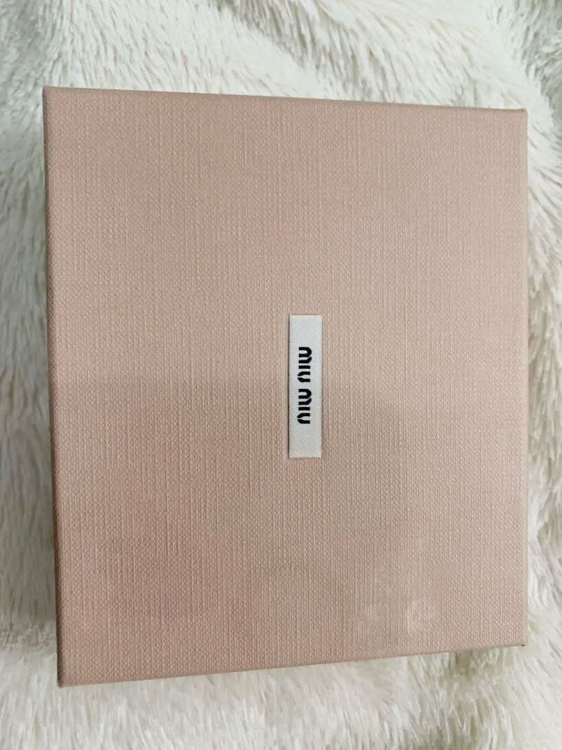 miu miu ピンク ケース