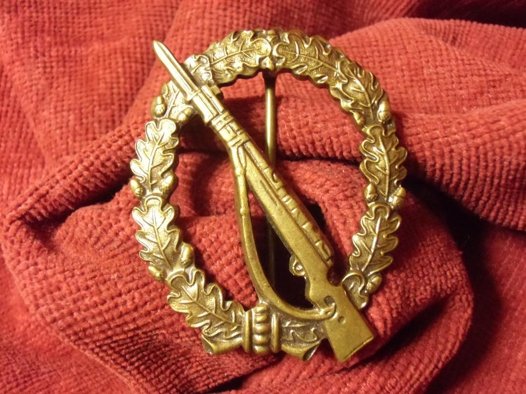 ＢＷドイツ軍/連邦軍＊１９５７年制定＊歩兵突撃章・ブロンズ章（実物）