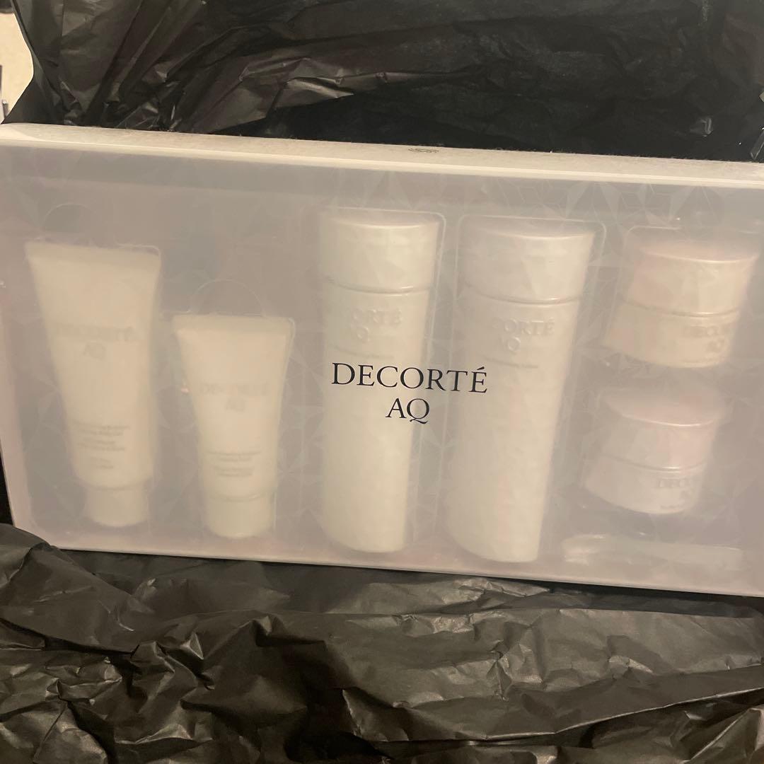 コスメデコルテAQブライトラディアンスコフレI