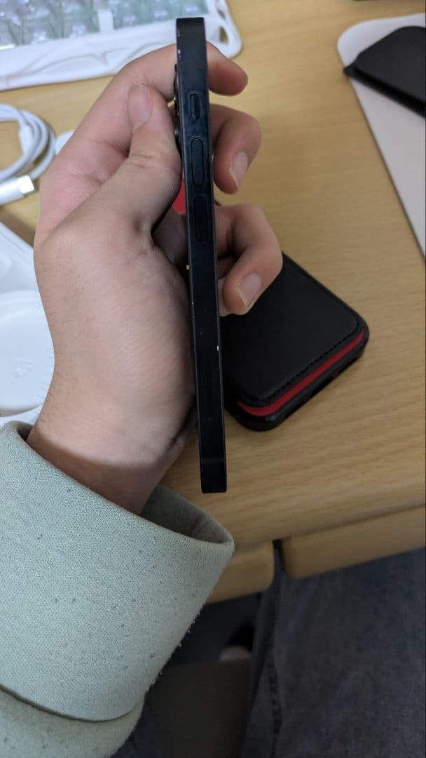 Apple iPhone 13 ブラック mini ケース付き