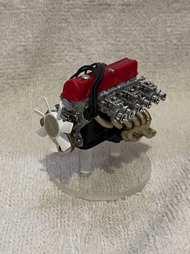 イグニッションモデルスカイラインジャパン2ドアL型エンジン模型付き1/18モデル