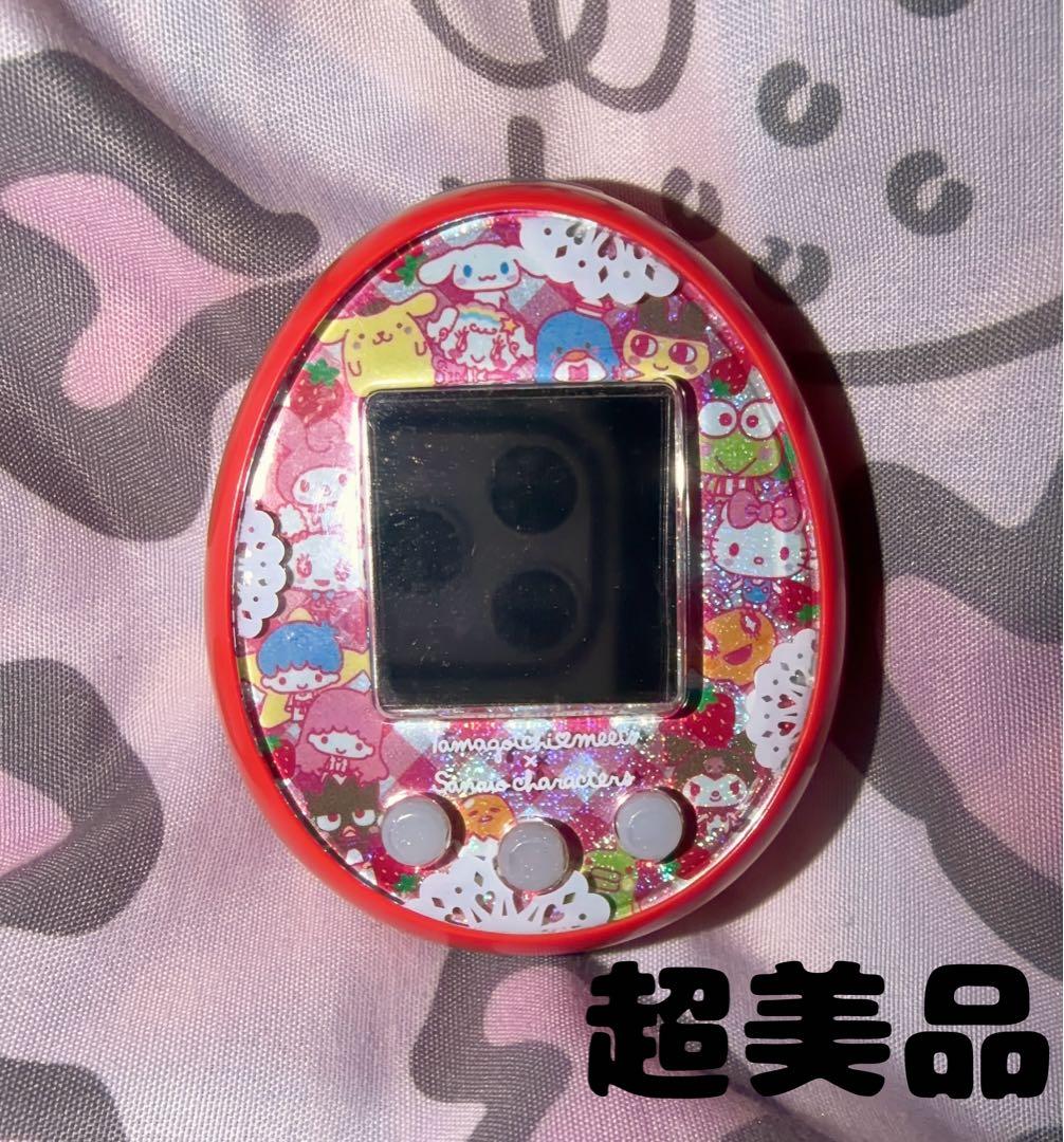 バンダイ たまごっち サンリオキャラクター 赤