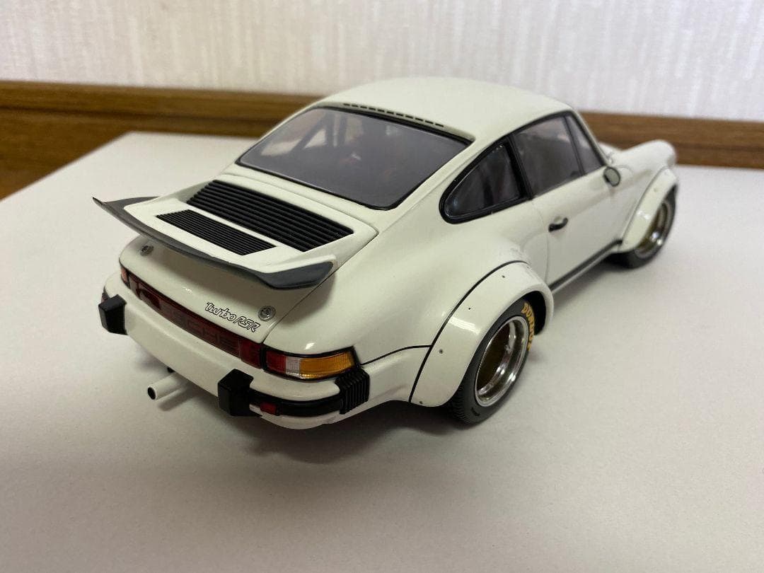 １／１８ エグゾト ポルシェ ９３４ ＲＳＲ １９７６ 新品 ミニカー