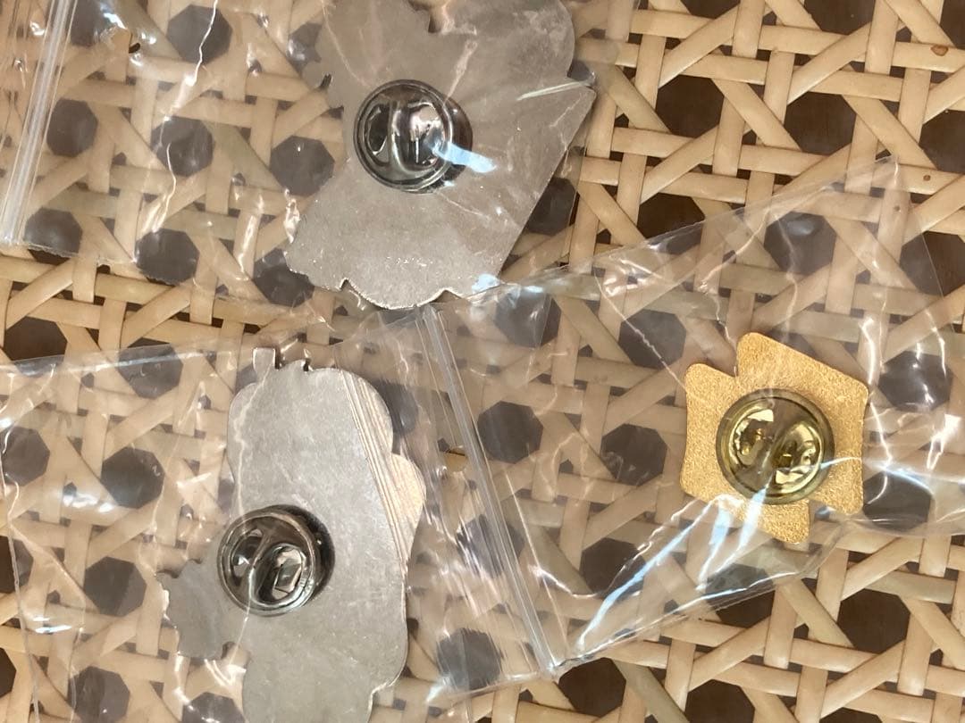 ヴィンテージ スズキ SUZUKI ピンバッジ 3個 Volty IMPULSE