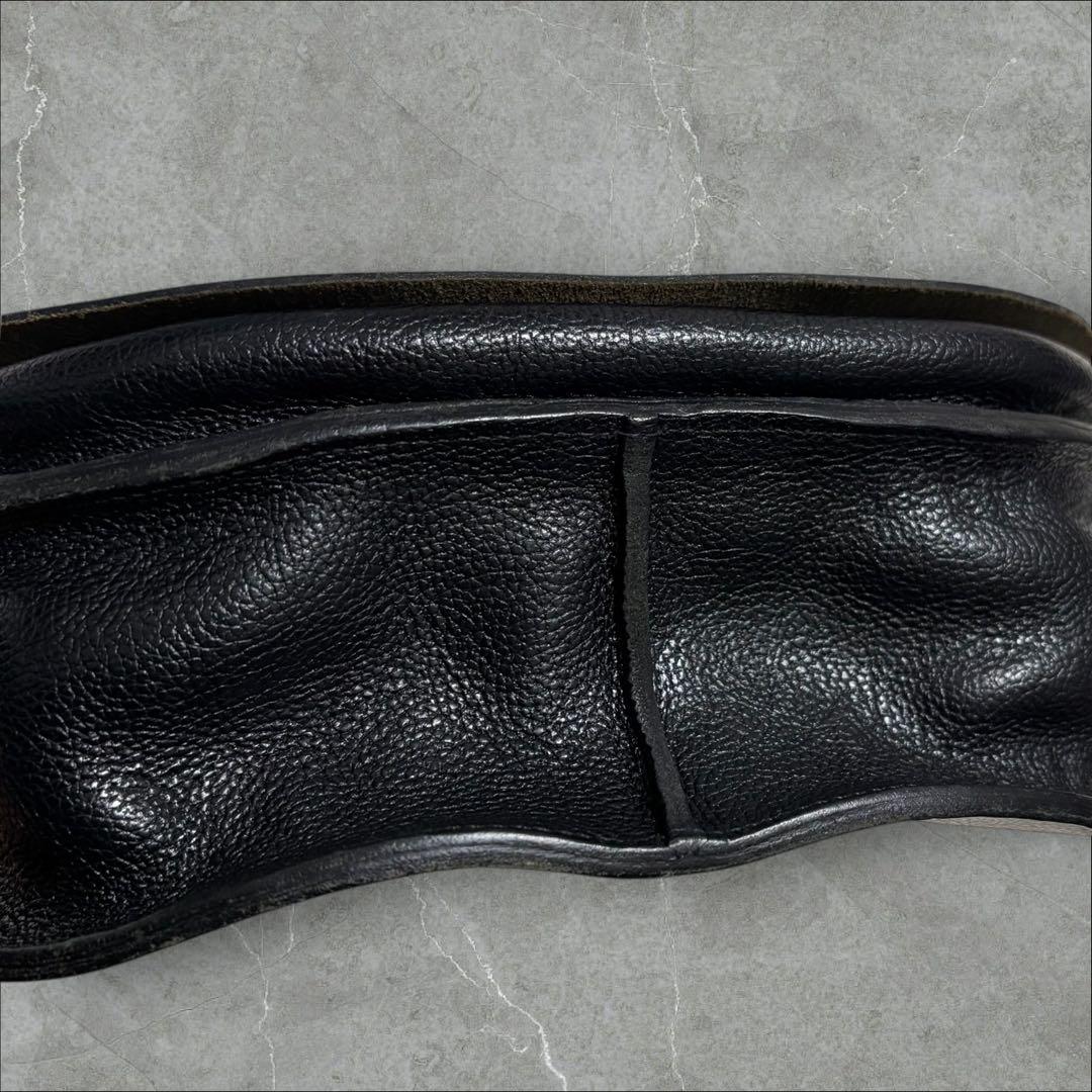 ILBISONTE イルビゾンテ　ブラック　レザー　ショルダーバッグ