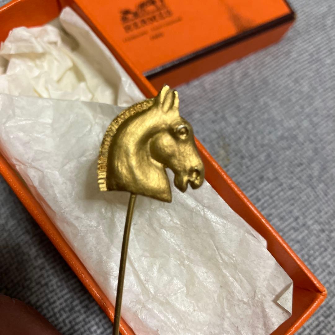 専用デス‼️HERMES ピンブローチ　ホースシュバル