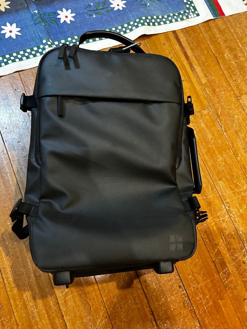 東急ハンズ　キャリーオンバックパック 大容量