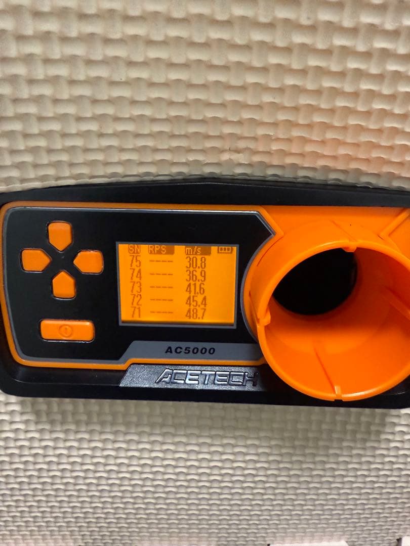 カーボネイト　ストライカー9s ライト付き 2マガジン　ホルスター付き