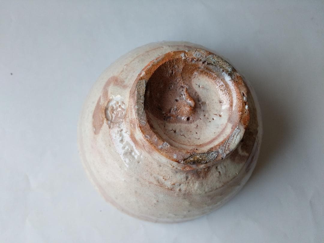 萩茶碗 岡田裕 作 萩焼 共箱 共布 茶道具 抹茶碗 新品 未使用 保管品 です