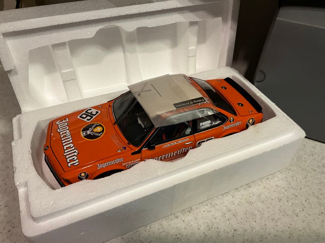 Autoart BMW 635CSi オートアート ディーラー別注 1/18