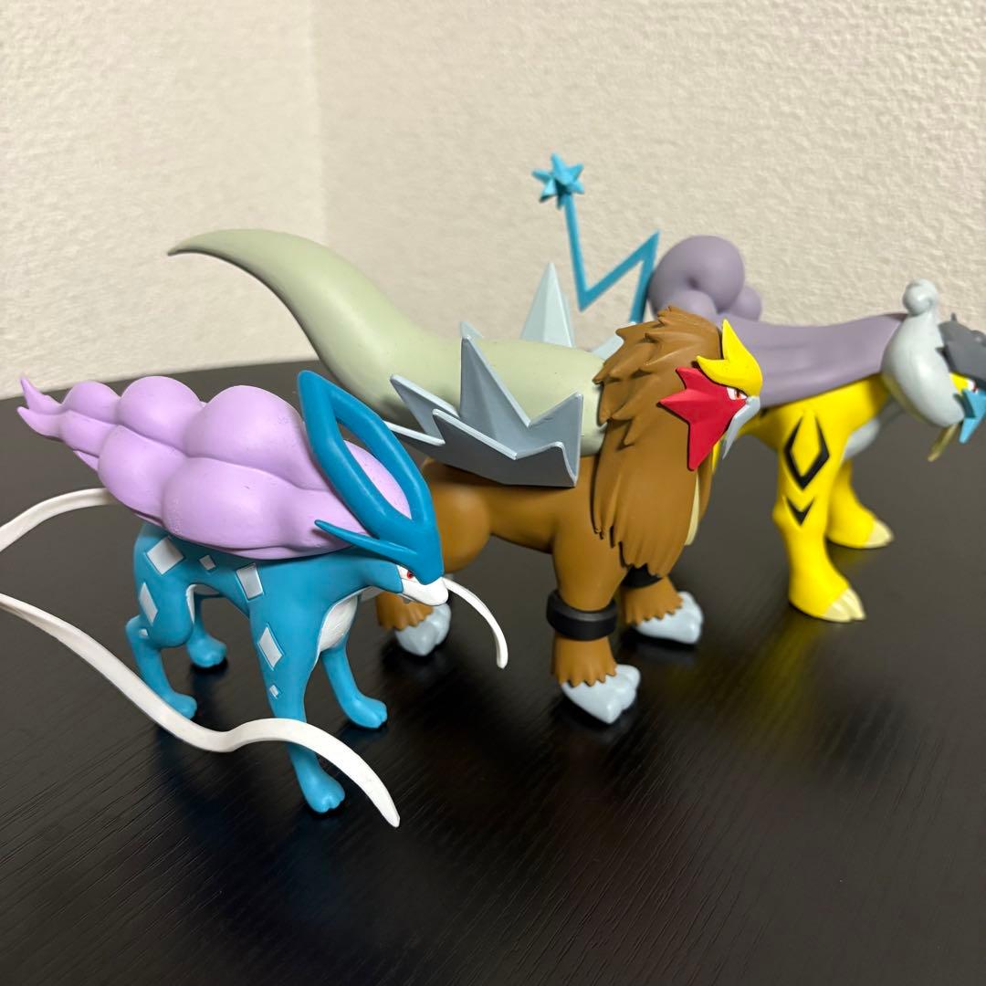 ポケモンスケールワールド　エンテイ　スイクン　ライコウ