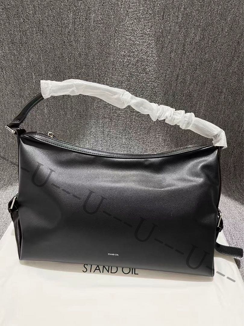 STAND OILブラック ショルダーバッグ