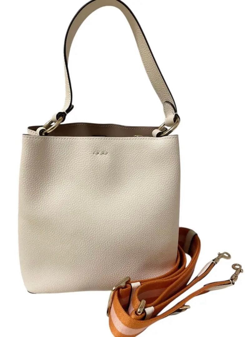 み*★様 ❤️Coach SNOOPY❤️スモールタウンバケットバッグ日記刺繍付