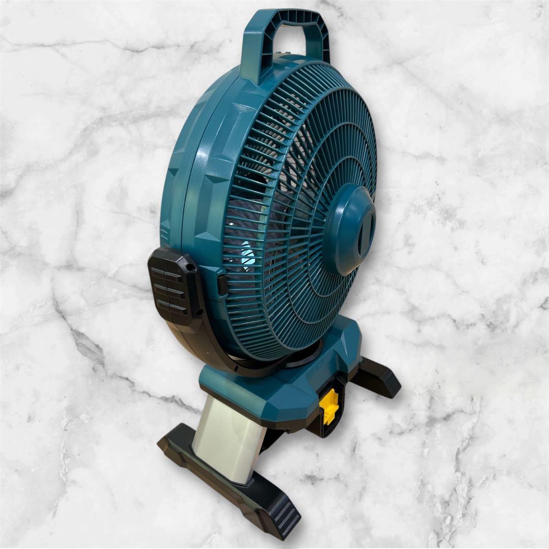 自動首振り／タイマー付 マキタ充電式ファンCF301D動作確認済み